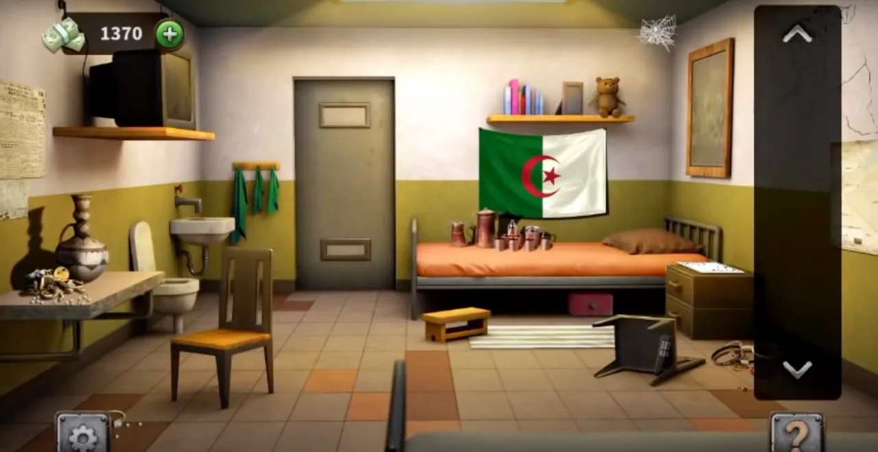 100 Doors Escape from Prison Level 49 Algerian Cell gameplay screenshot